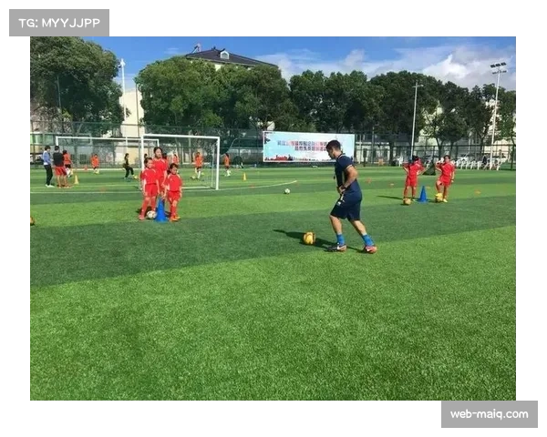 教练员培训课程新增模块:如何设计训练以提升球员在压力下的“决策-突破”能力